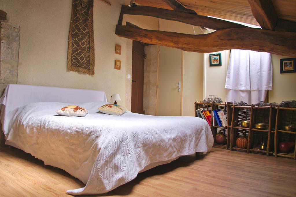 Chez Mamie Et Papi Bed & Breakfast Puynormand Exterior photo