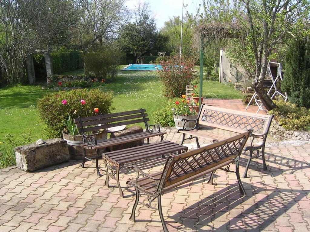 Chez Mamie Et Papi Bed & Breakfast Puynormand Exterior photo